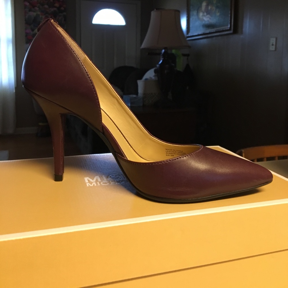Michael kors purple high heel